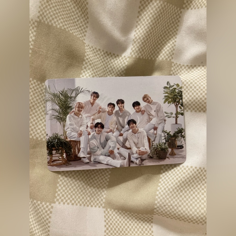 Stray Kids ot8 photocard
